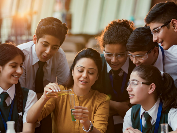 How Middle Schools Encourage Critical Thinking and Problem-Solving Skills